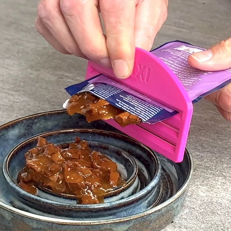 Presseur de Nourriture pour Chat - Accessoire Alimentation Anti-Gaspillage